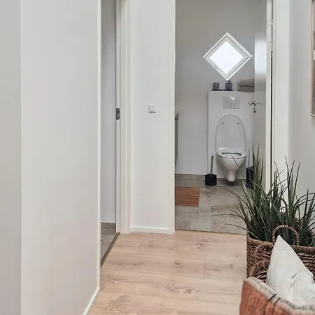 Vakantiehuis 3 Bedroom Awesome In *